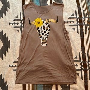 Flowy tank top size Med ( no tags) color bear brand